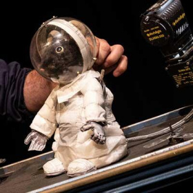 SO | 29.10.23 | 15 Uhr
Armstrong – die abenteuerliche Reise einer Maus zum Mond